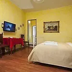 Cicero Center Гостевой дом 4*