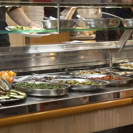 Cicero Center Pensjonat 4*