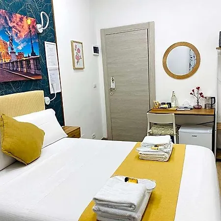 Cicero Center Guest house 4*